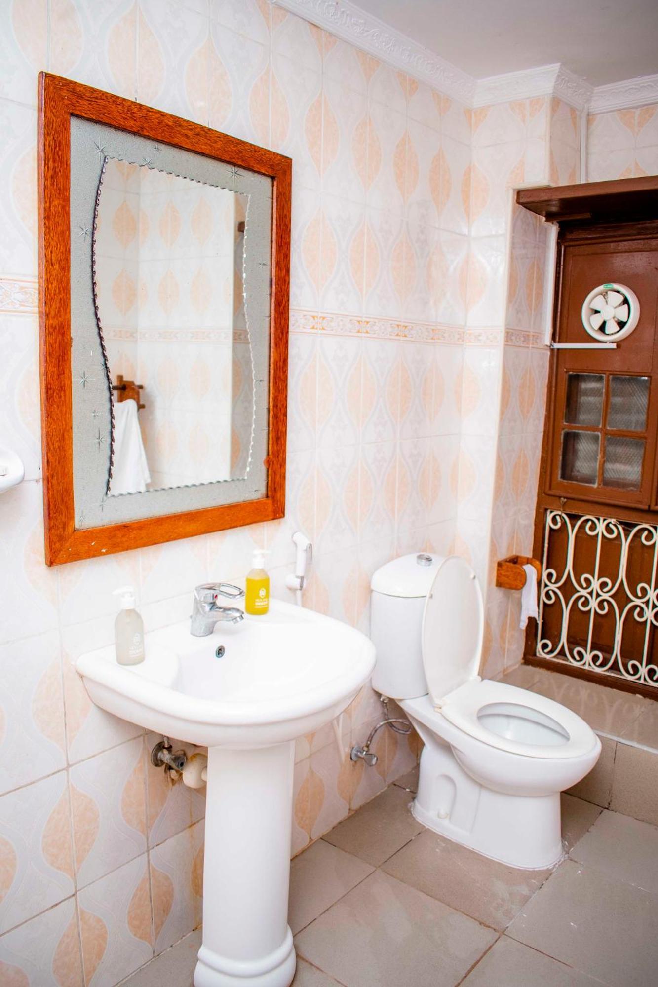 The Island Stone Town Hotel Zanzibar ภายนอก รูปภาพ