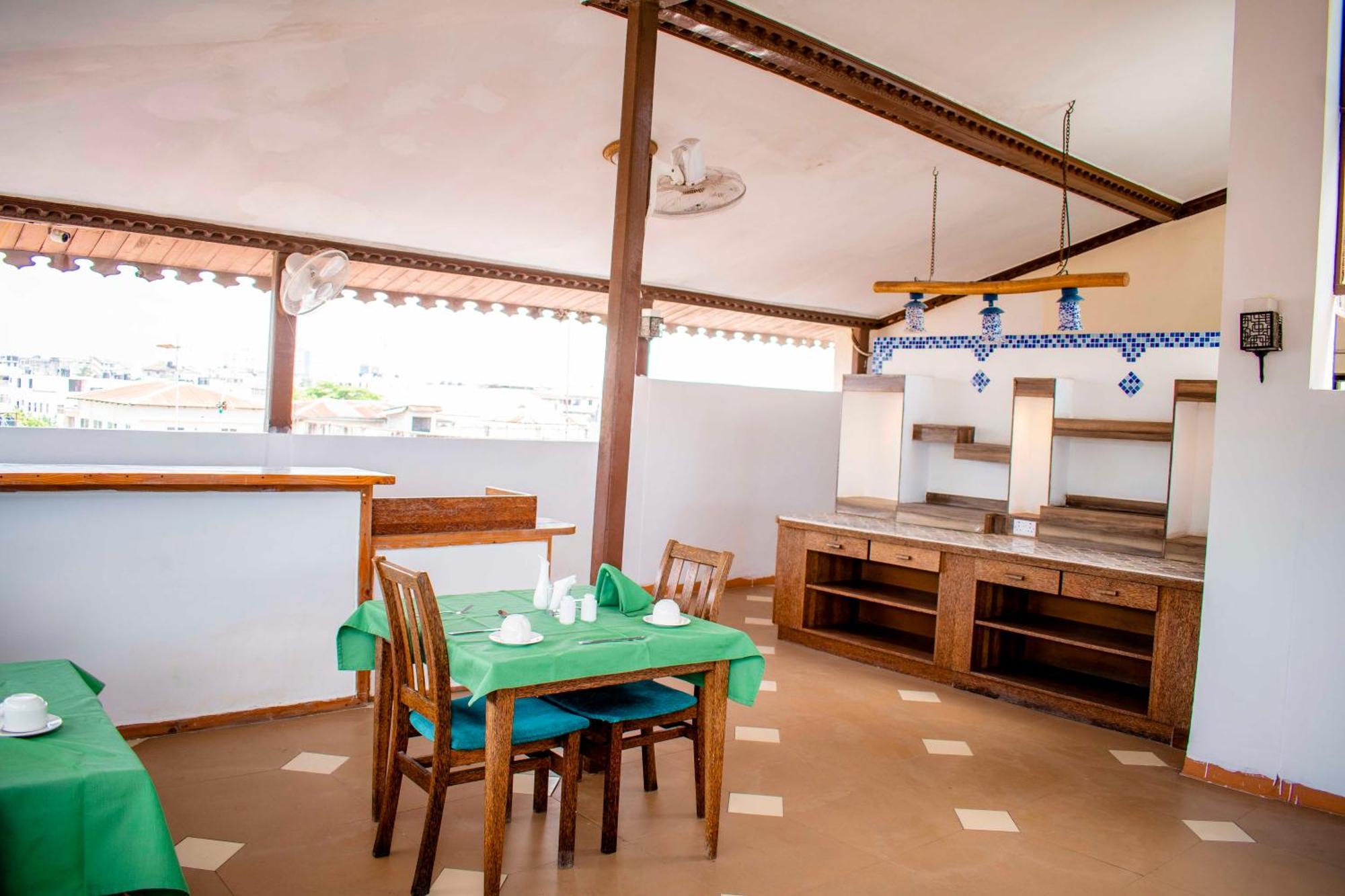 The Island Stone Town Hotel Zanzibar ภายนอก รูปภาพ